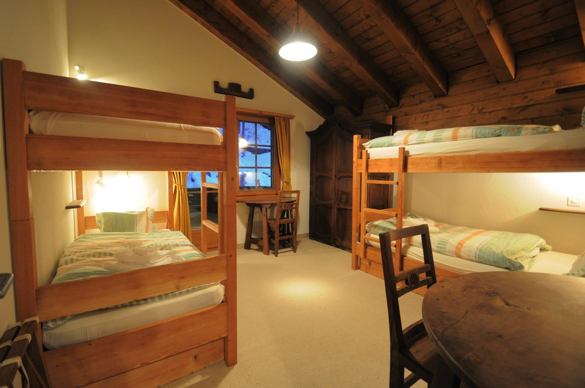 Haus Tiefbach - Apartment Cervino Zermatt Kültér fotó